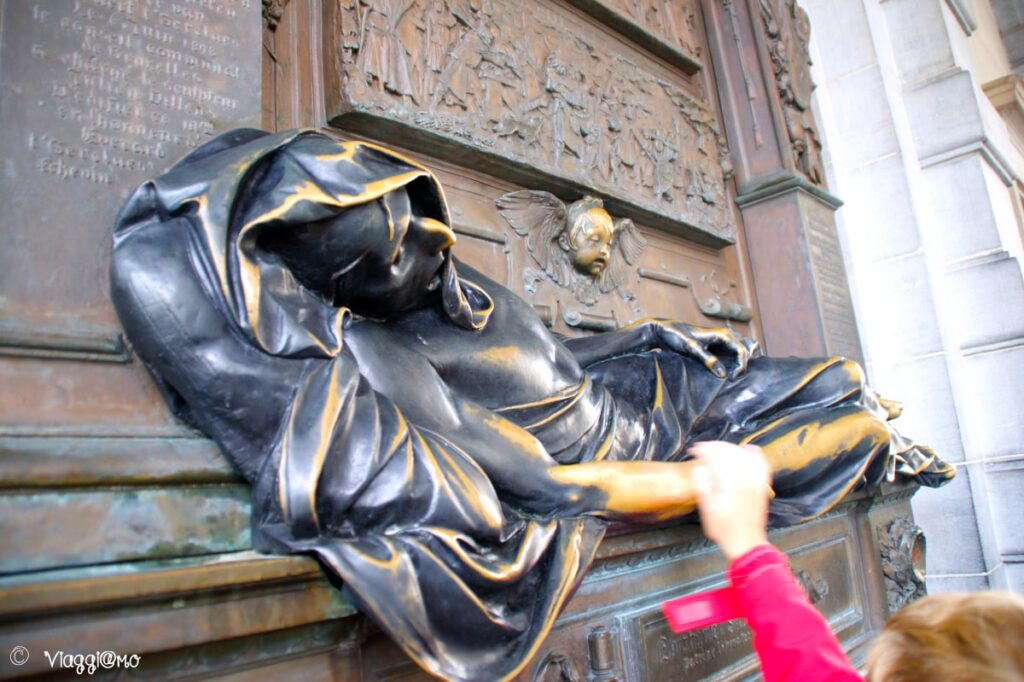 La Statua di Everaard t'Serclaes a Bruxelles